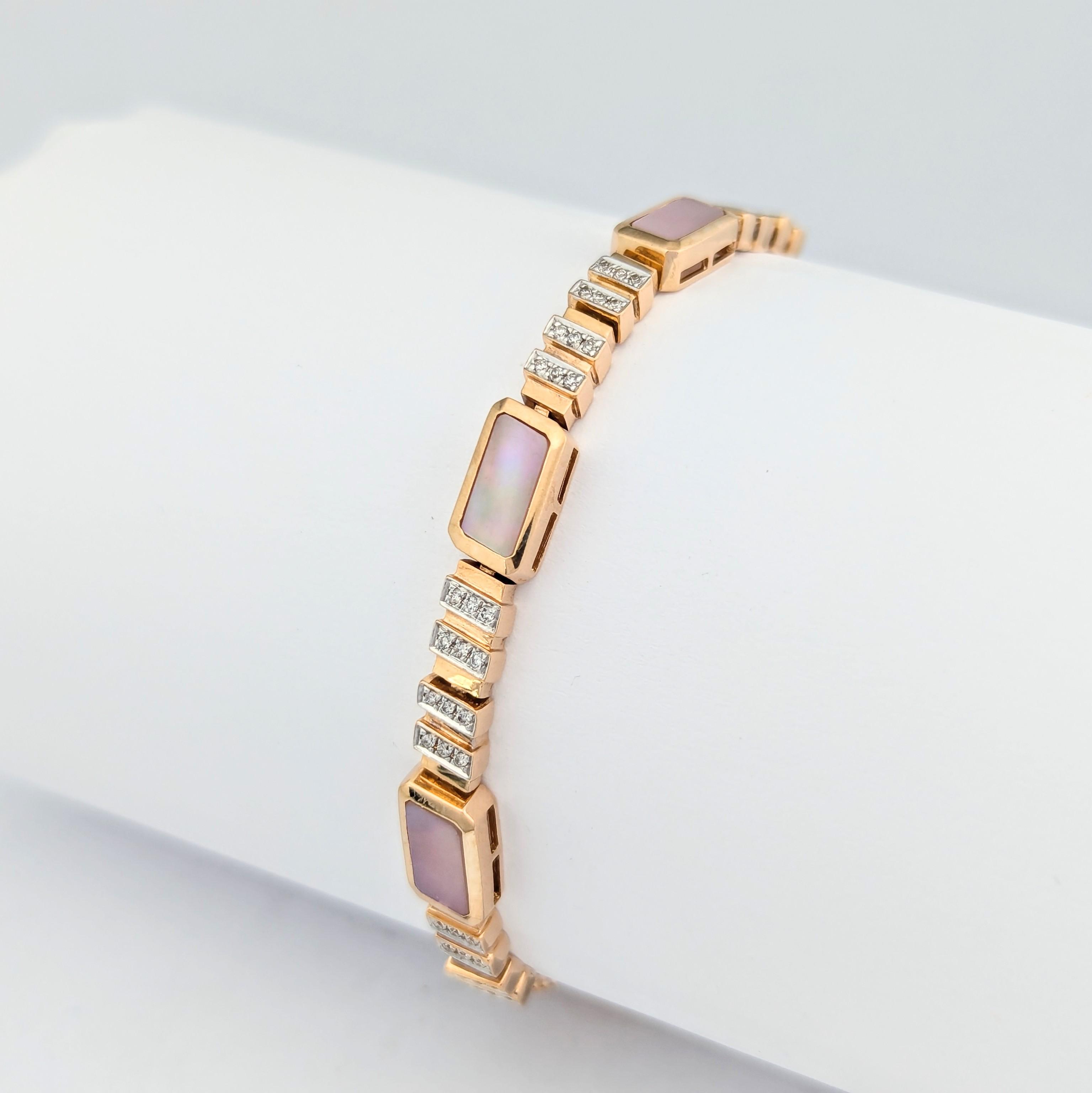 Bracelet en or rose diamants et nacre