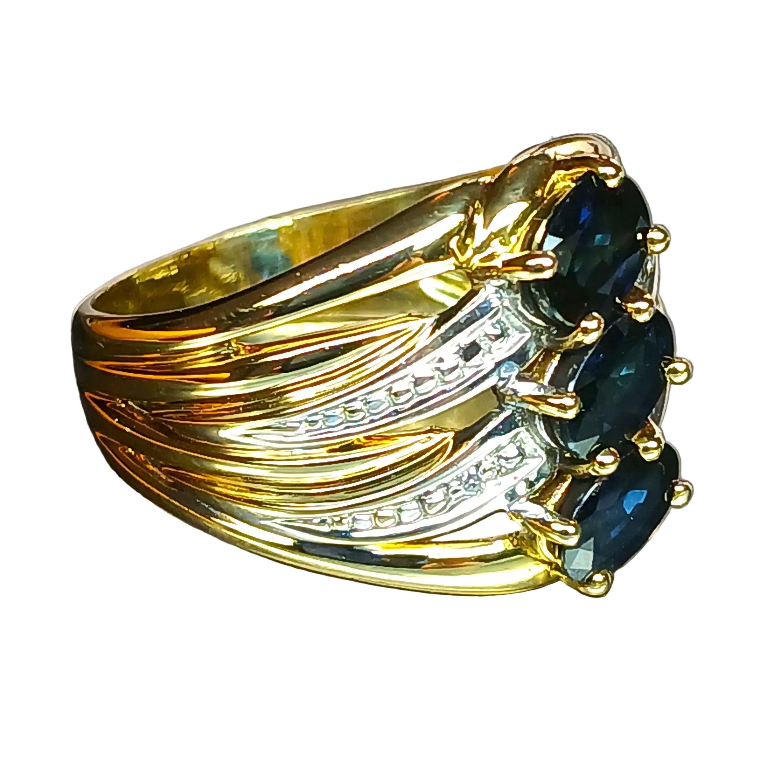 Bague en or jaune et blanc saphirs