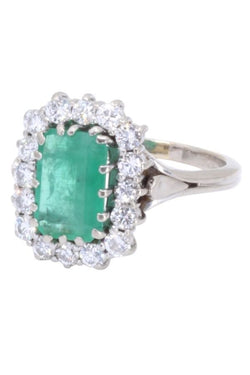 BAGUE MARQUISE ÉMERAUDE ET DIAMANTS