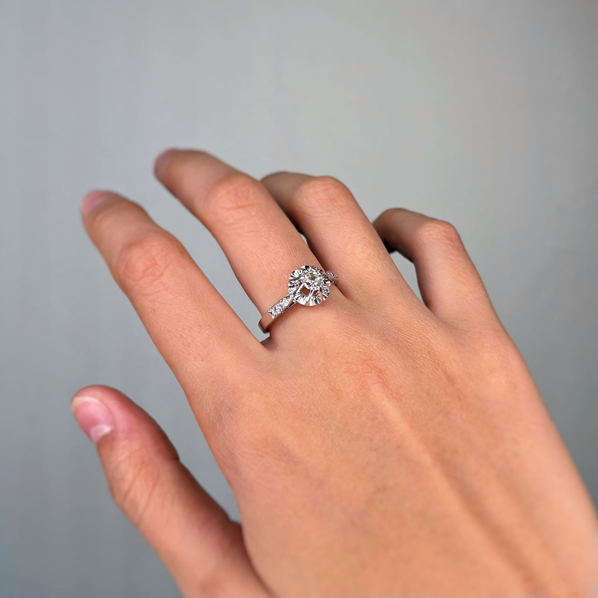 Solitaire accompagné - Or, Platine & Diamants