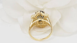 Bague Jupe en or jaune, Saphir ovale et diamants