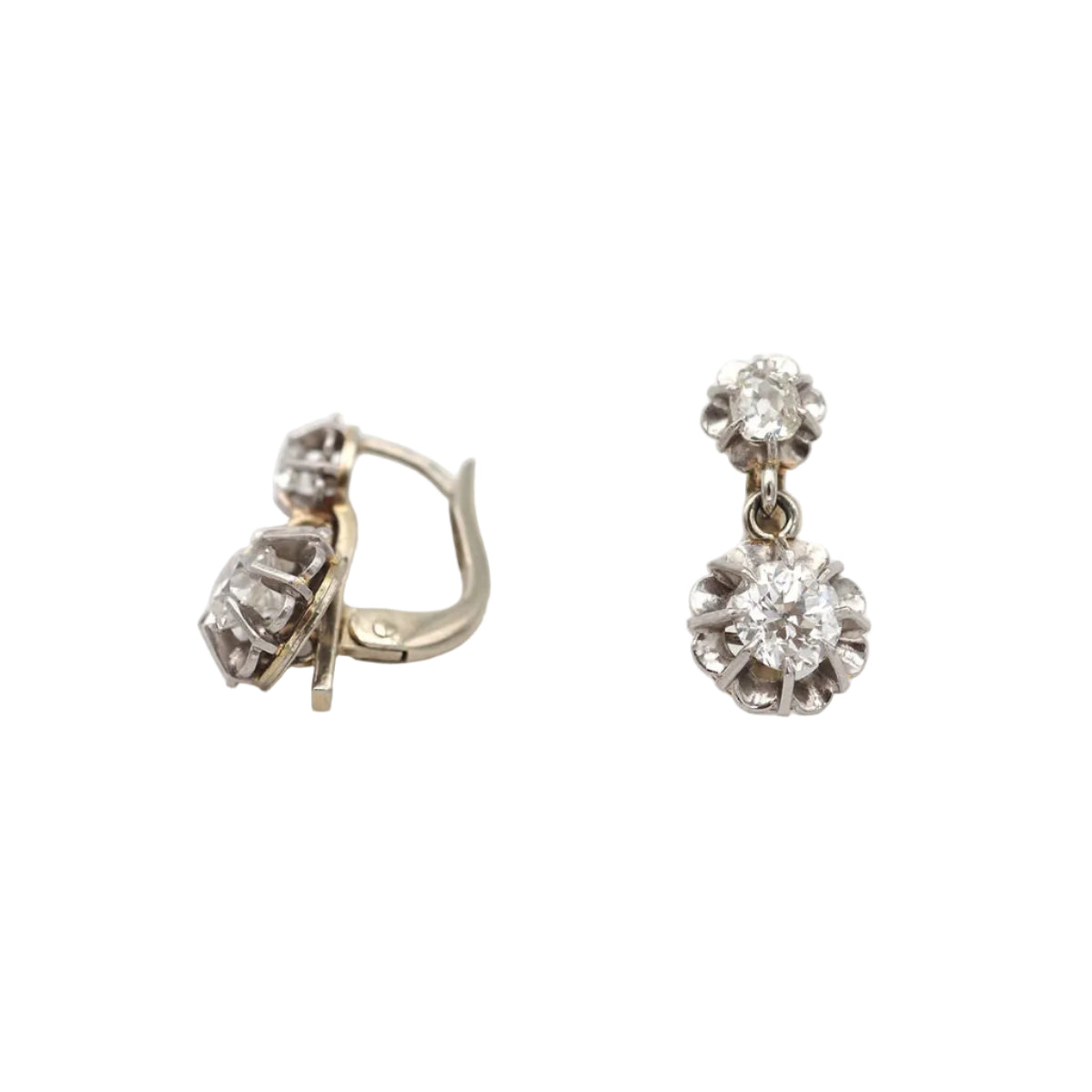 Boucles d'oreilles dormeuses Art Deco en or blanc et diamants