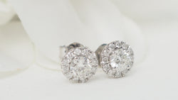 Daisy earrings in white gold and diamonds 