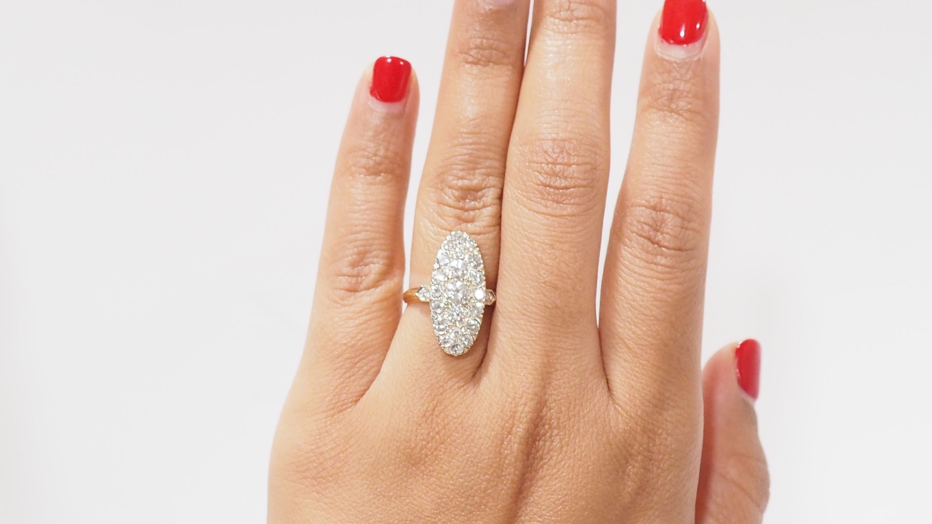 Bague marquise en or bicolore et diamants