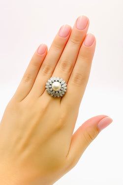 Bague en or blanc et diamant et perle