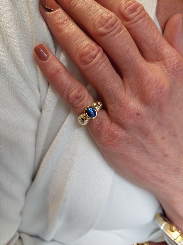 Bague saphir et diamants en or jaune