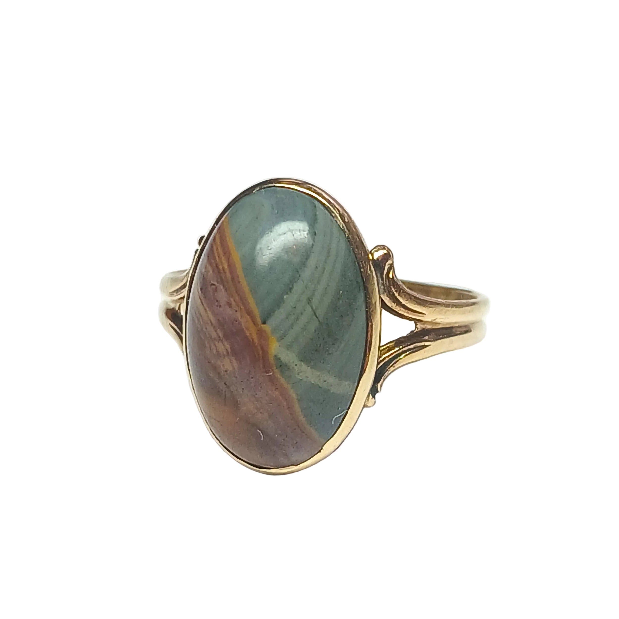 Bague Jaspe cabochon en or jaune