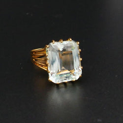 Ring Cocktail in yellow gold and aquamarine