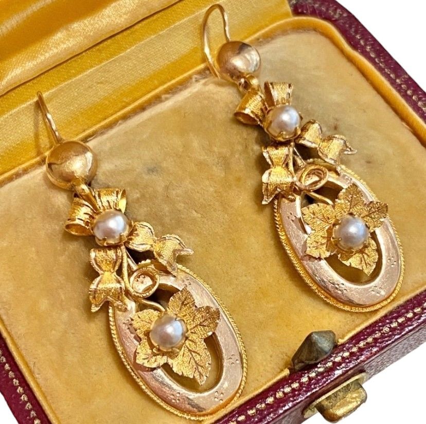 Boucles d'oreilles anciennes en or 18k