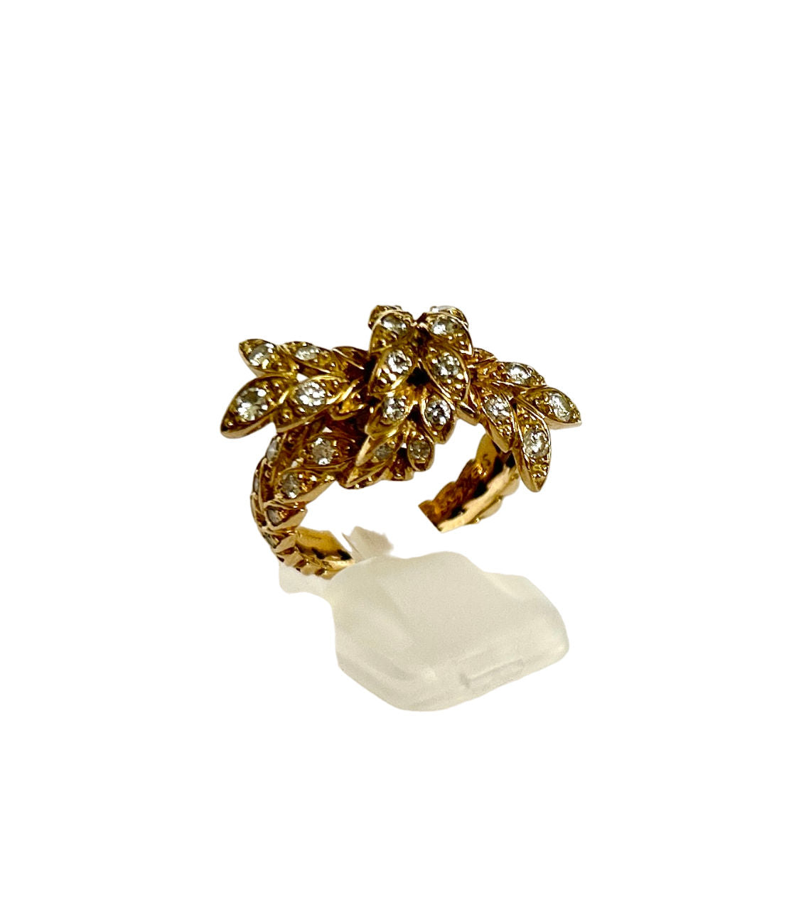 Bague STERLÉ "noeud" en or jaune et diamants (Taille 52)