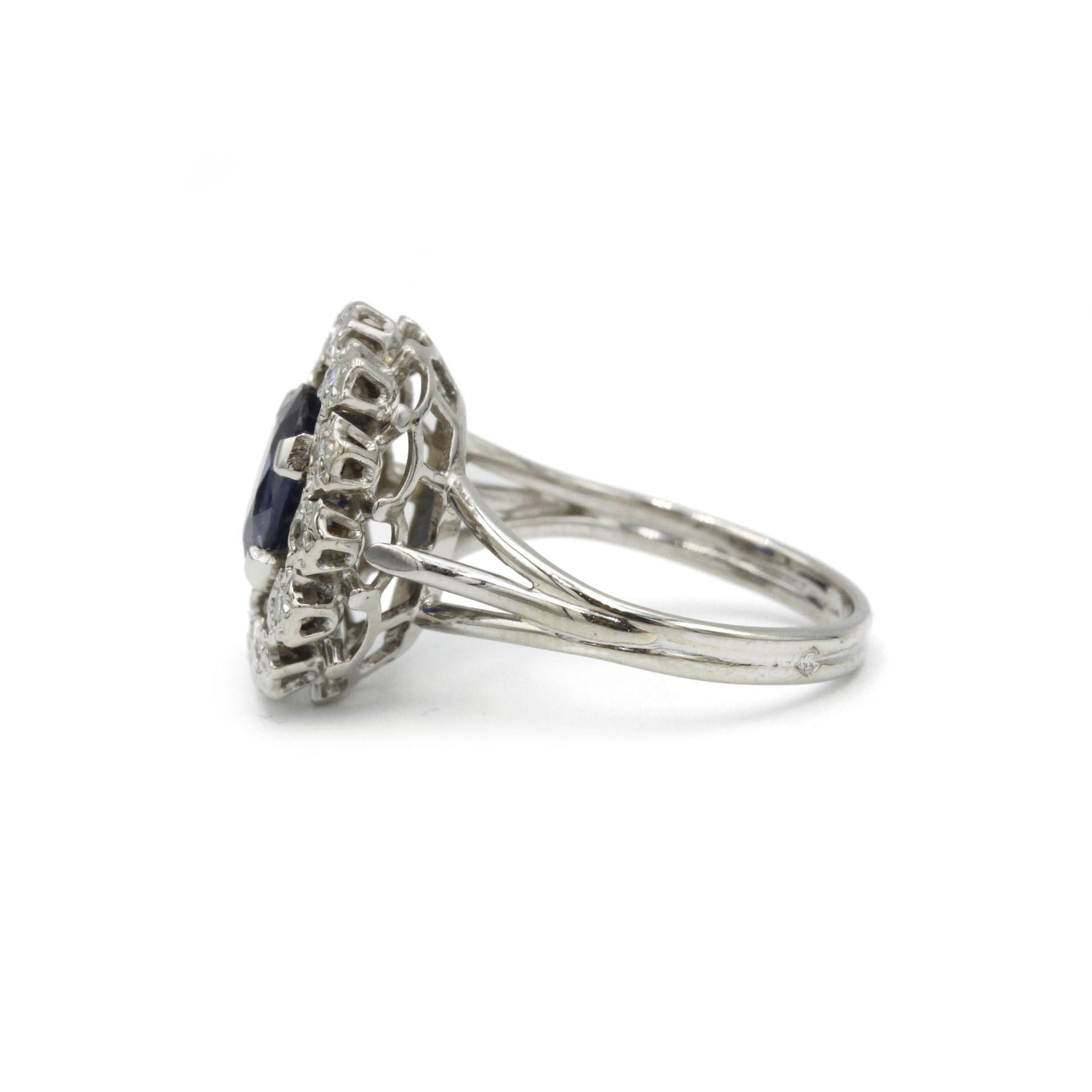 Bague - Or, Platine, Saphir & Diamants