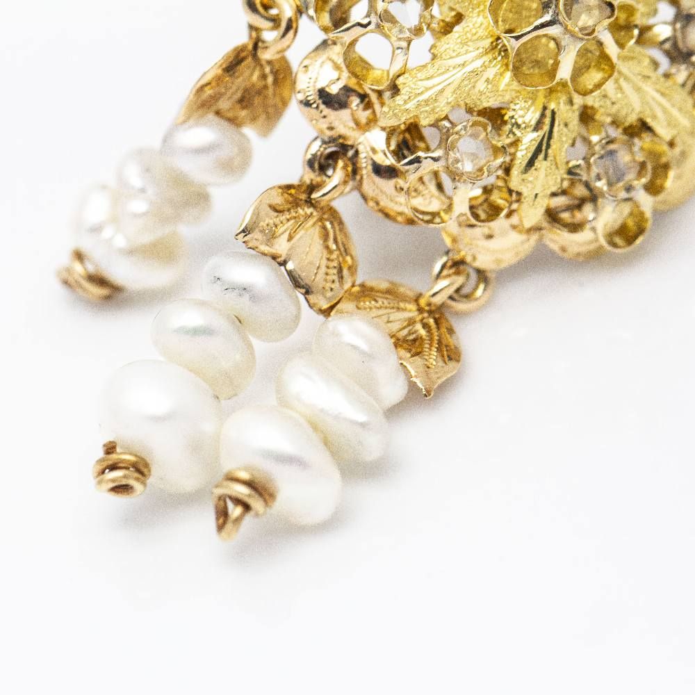 Boucles d'oreilles originales KESHI1900 avec diamants