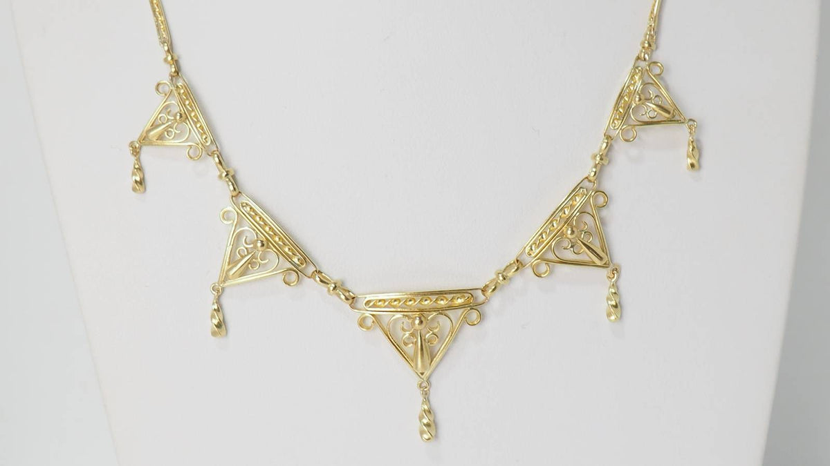 Collier draperie du XIXe siècle en or jaune
