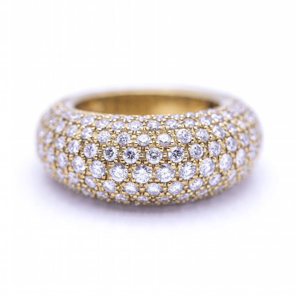 Bague en or jaune et pavé de Diamants