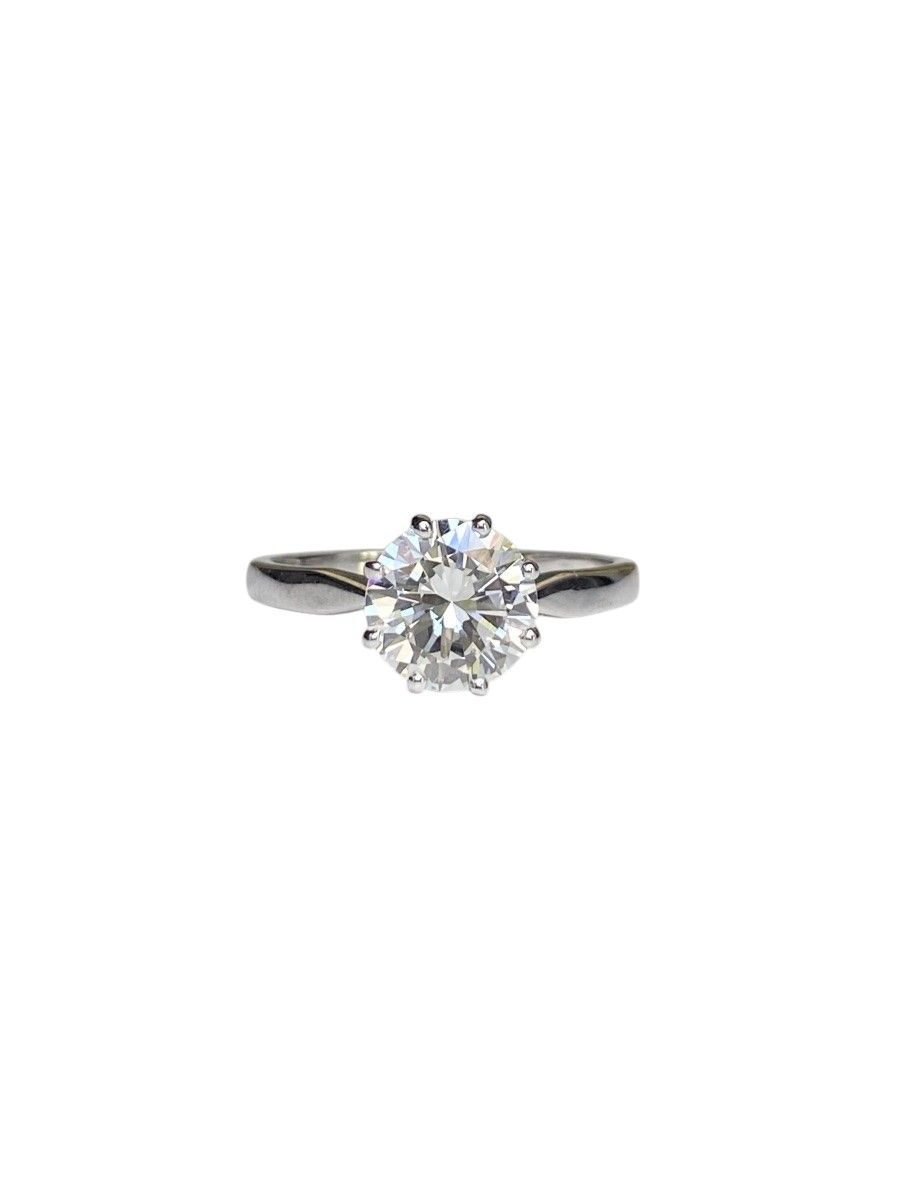Bague solitaire en or blanc 18k et diamant
