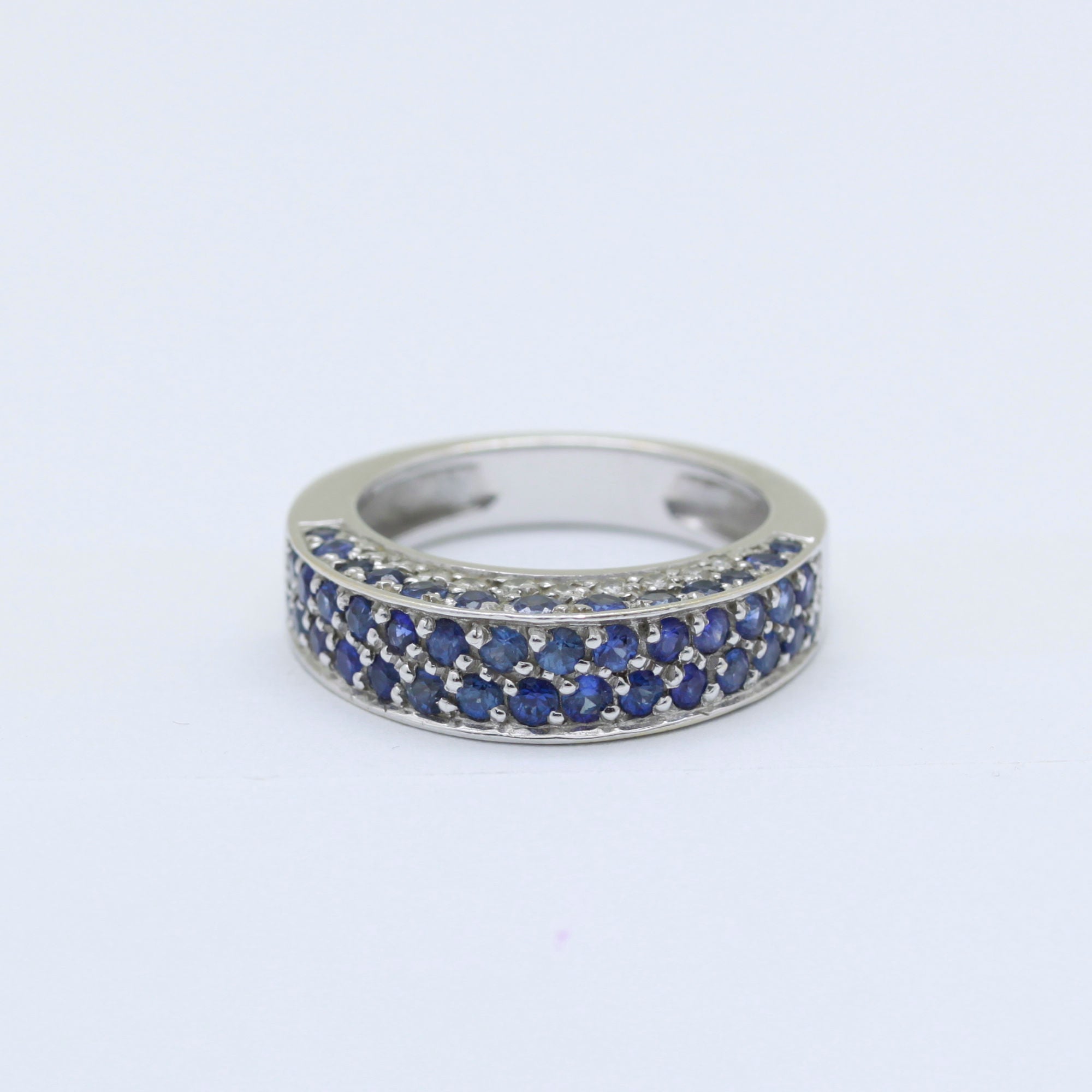 Bague - Or, Diamants et Saphirs