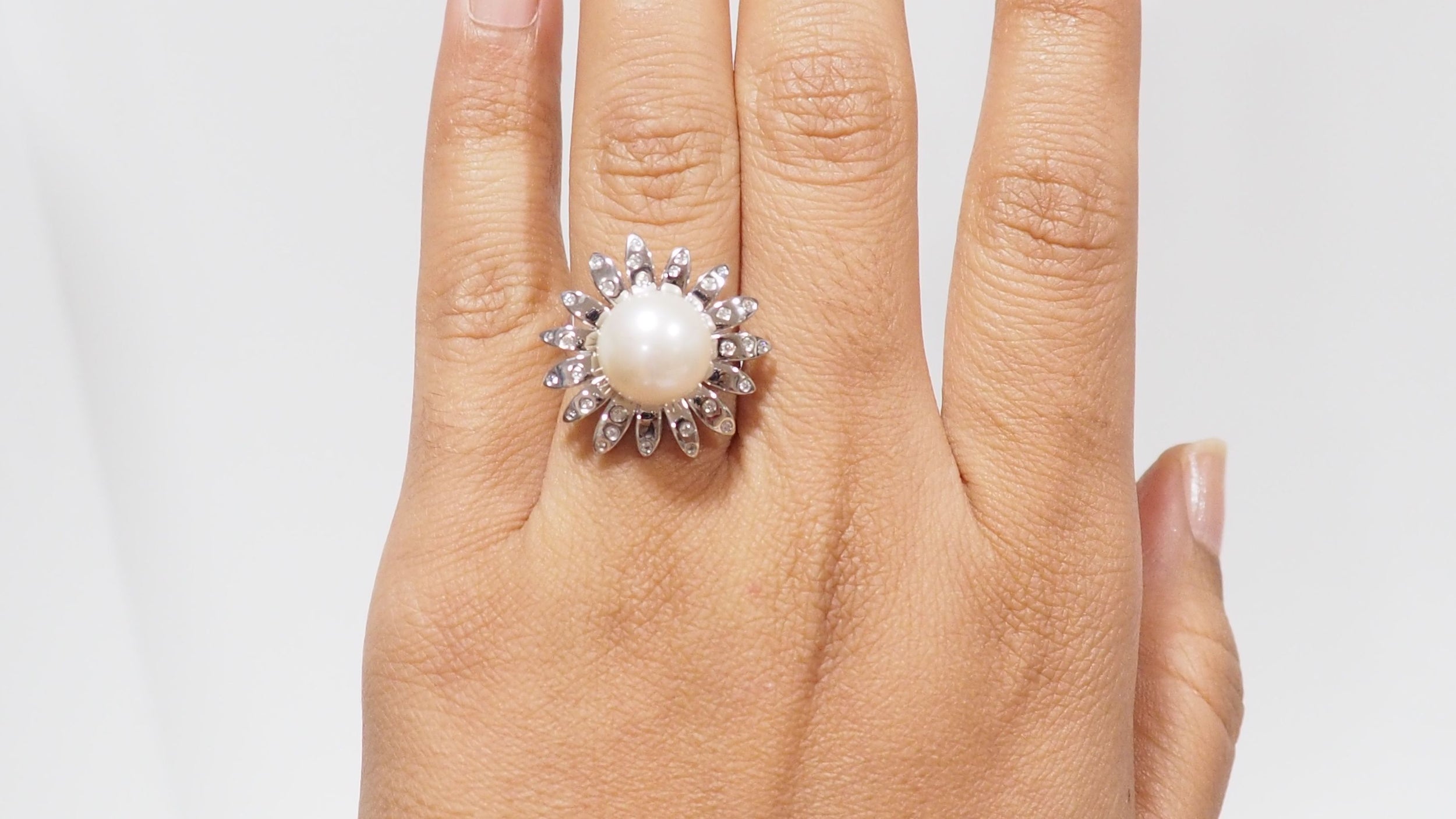 Bague Mauboussin or blanc Au café des 2 amours perle de culture et diamants