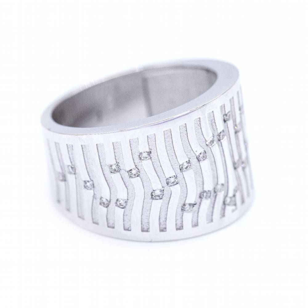 Bague BAMBU en or blanc et diamants d'occasion