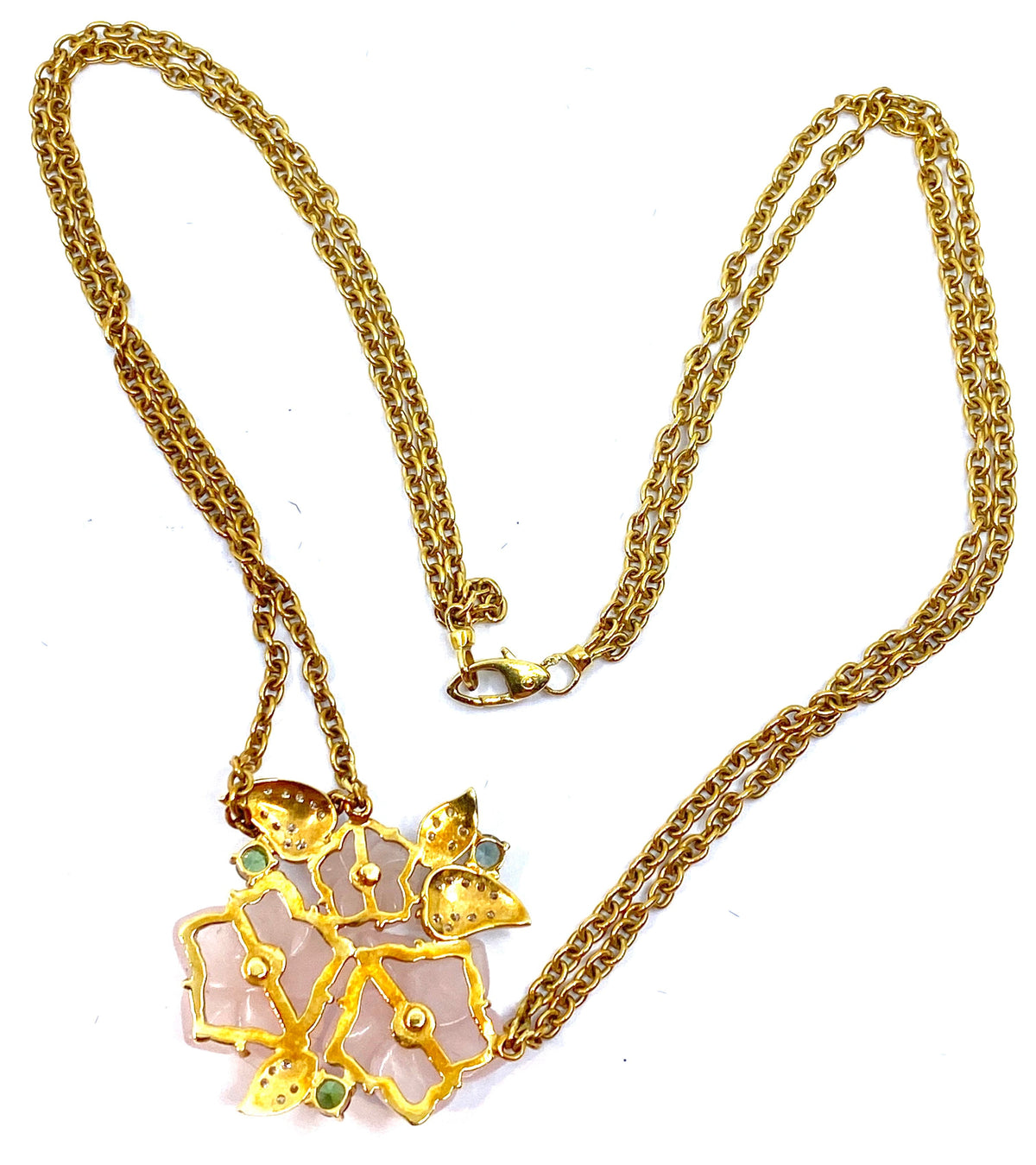 Collier en or 18 carats orné de 3 fleurs en quartz et feuilles en diamants