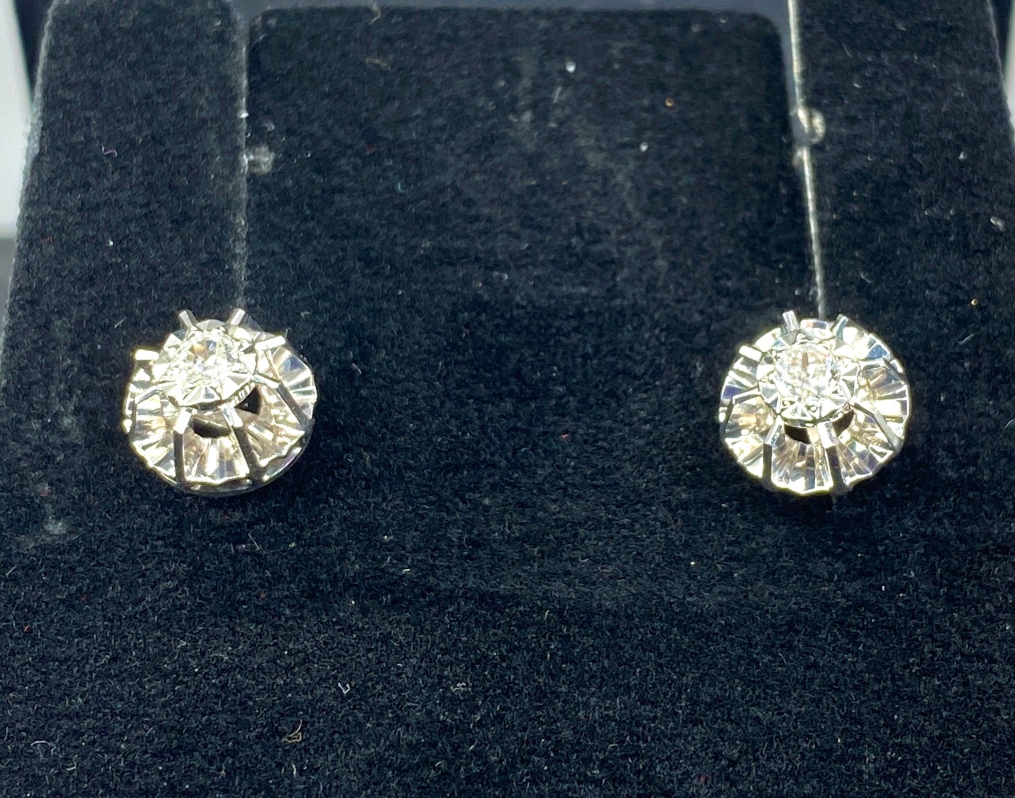 Boucles d'oreilles en or blanc et diamants