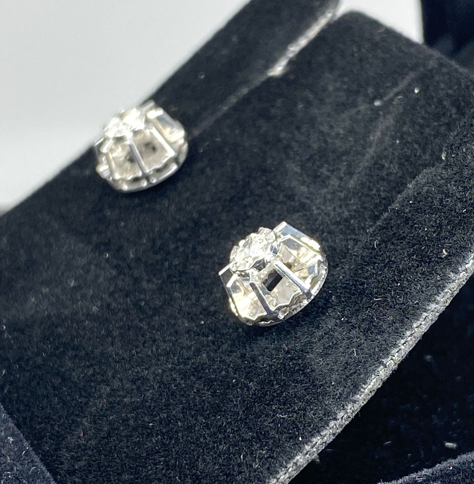 Boucles d'oreilles en or blanc et diamants