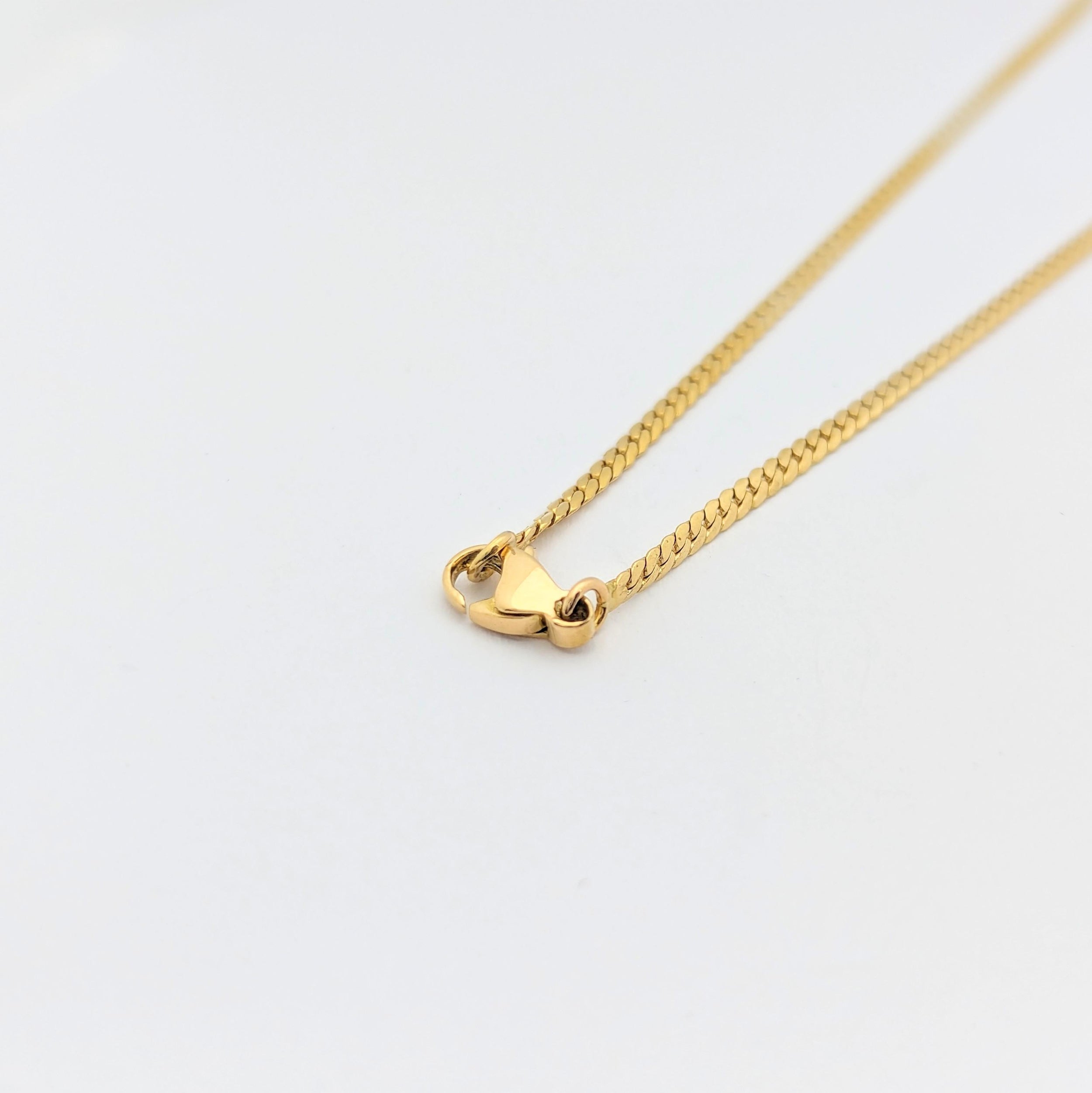 Collier en or jaune diamants et saphirs