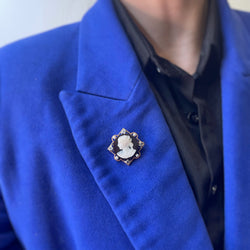 Brooch Cameo in yellow gold, pearls and diamonds