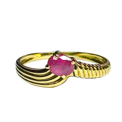 Bague en or jaune et rubis