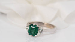 White gold, emerald and diamond ring 