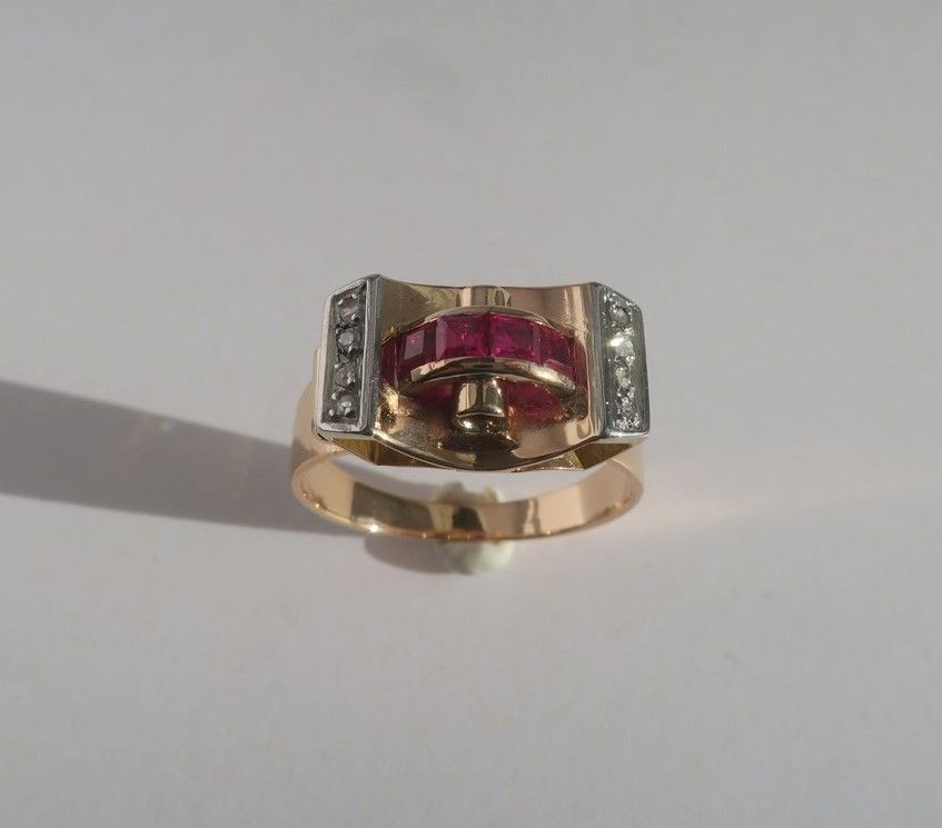 Bague Tank Art Déco diamants rubis or platine