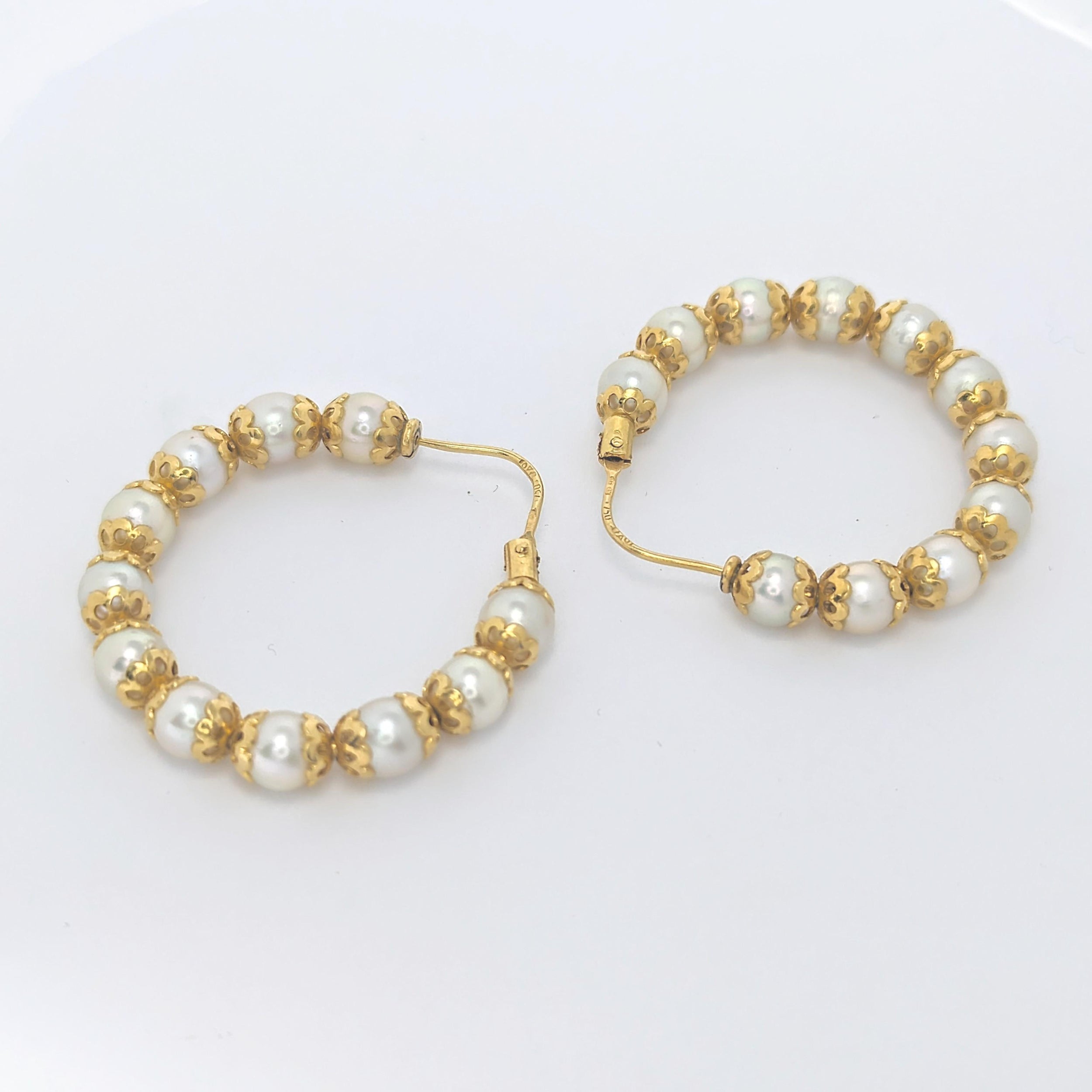Boucles d'oreilles en or jaune et Perles