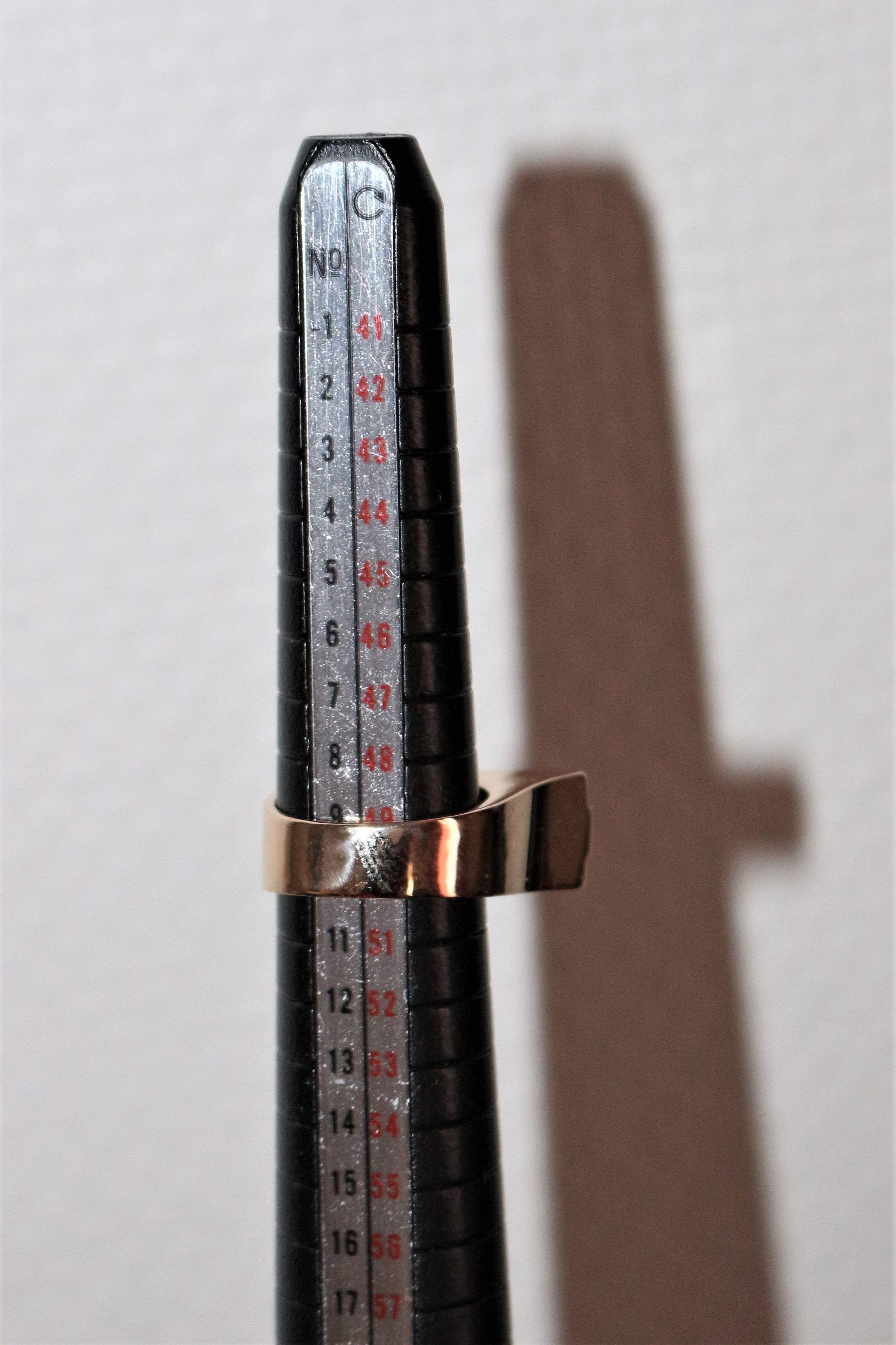 Bague Tank Diamant Et Pierres Rouges