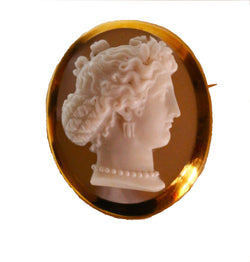 Broche camée sur agate Napoléon III