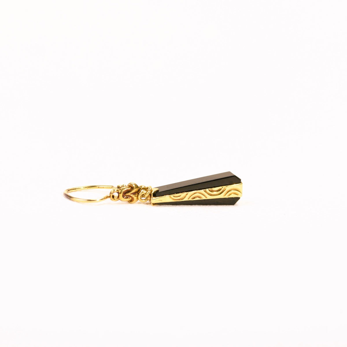 Boucles d'oreilles Dormeuses pendantes en onyx et or jaune