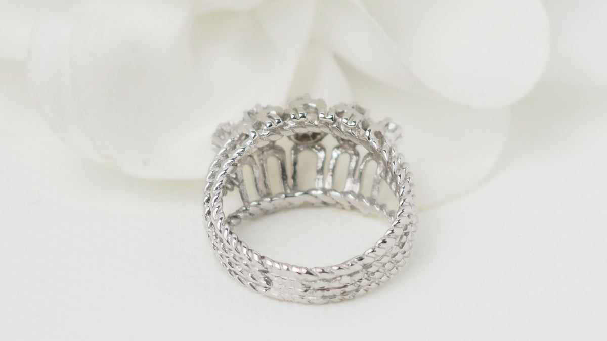 Bague Art Déco en or blanc et platine, diamants