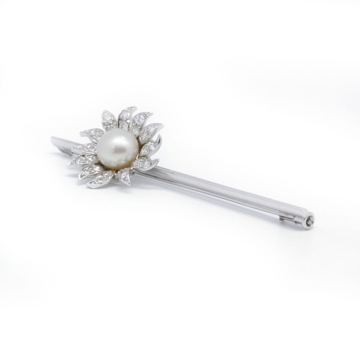 Broche fleur- Or, platine, perle et diamants