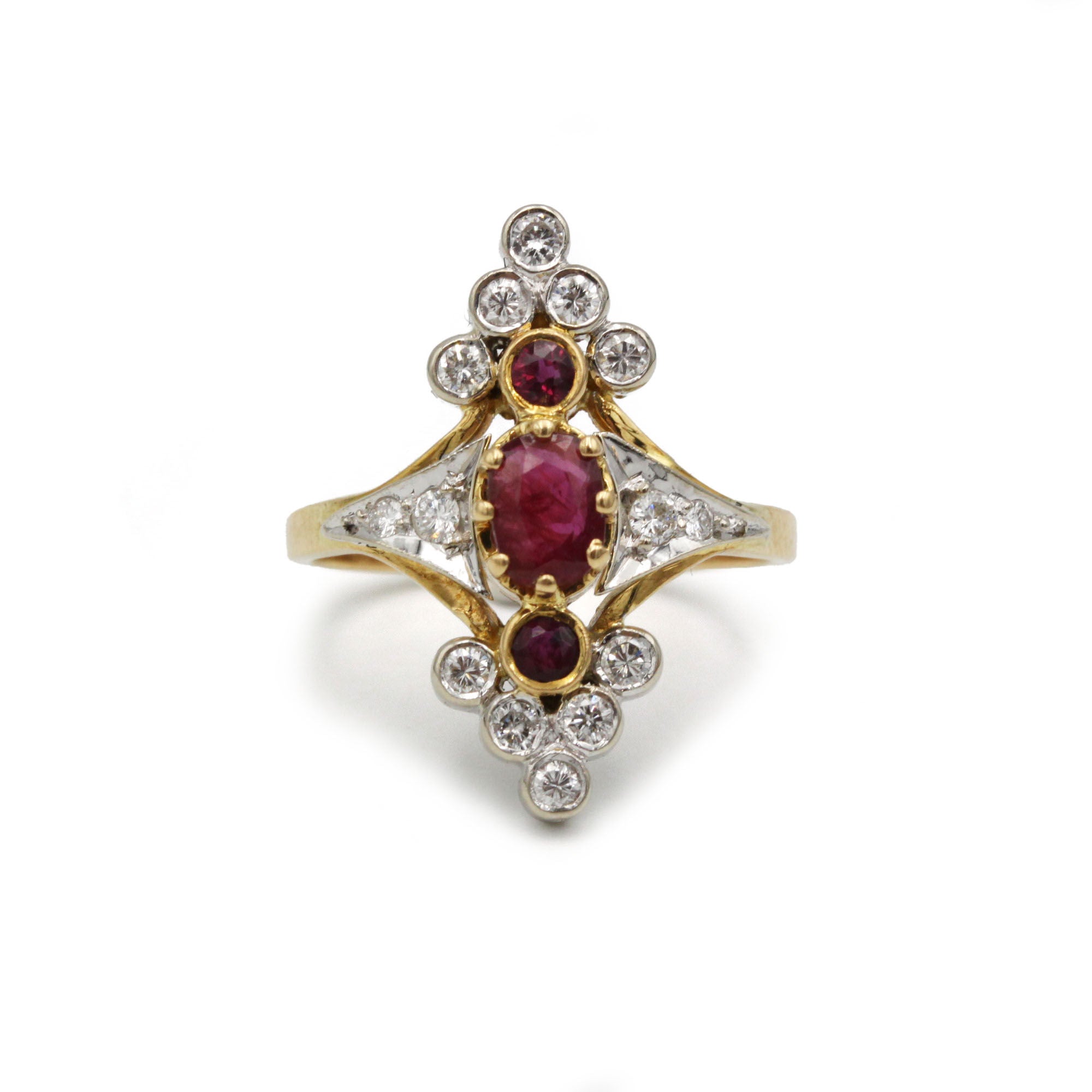 Bague en or et diamants rubis