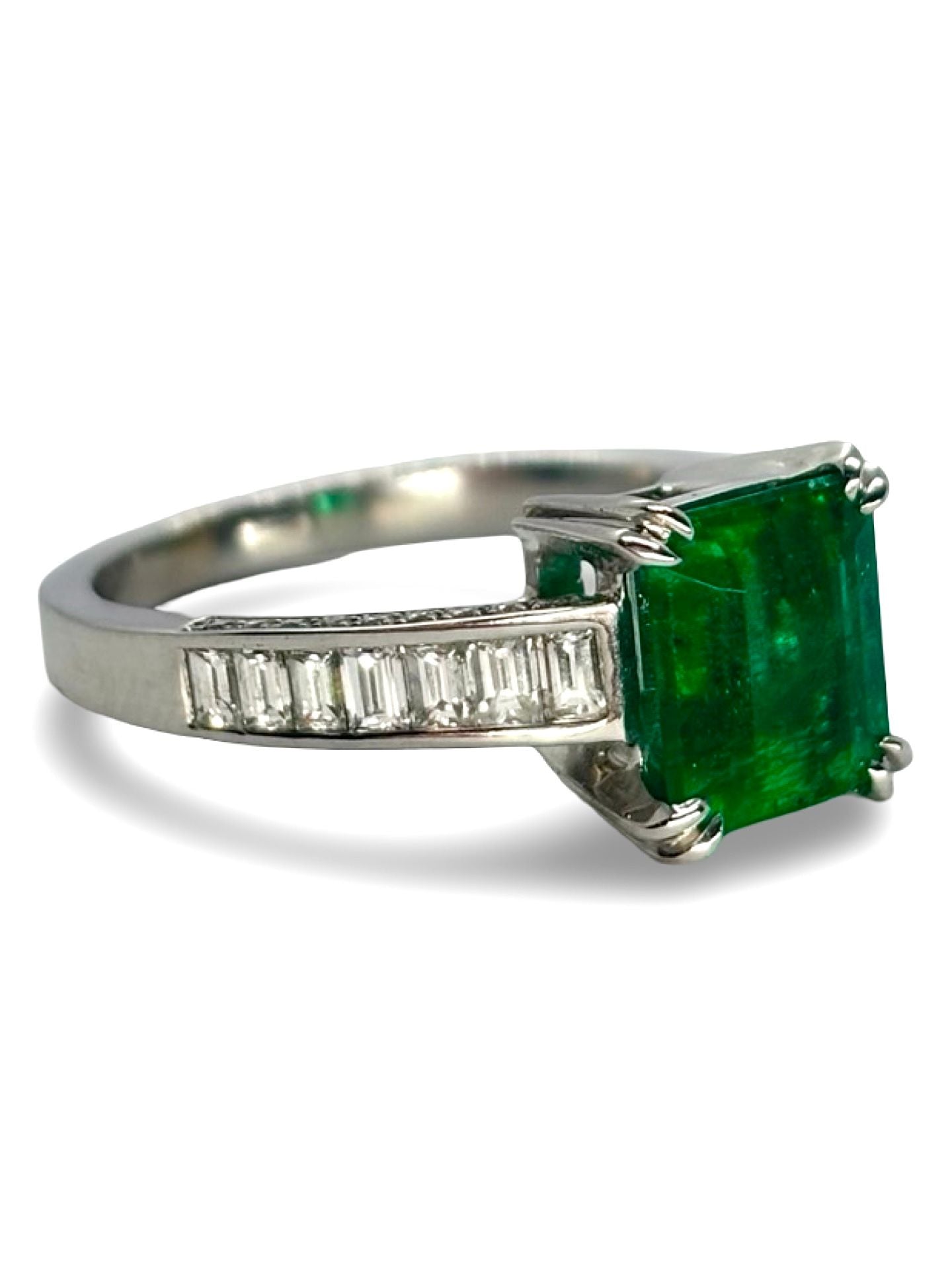 Bague ÉMERAUDE 3 ct en or blanc et diamants