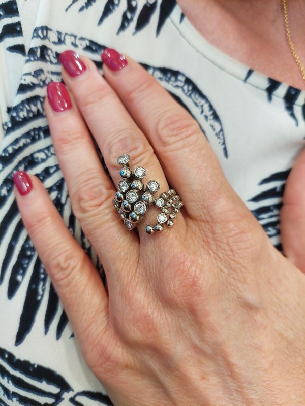 BAGUE DE CRÉATEUR DIAMANTS