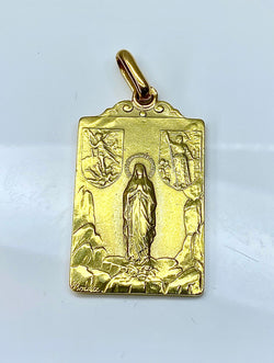 Médaille en or jaune 18 carats recto verso : Vierge et Christ, signée BOUIX