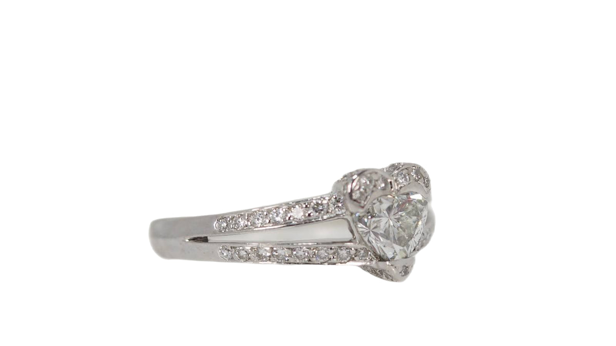 Bague en or blanc et diamants