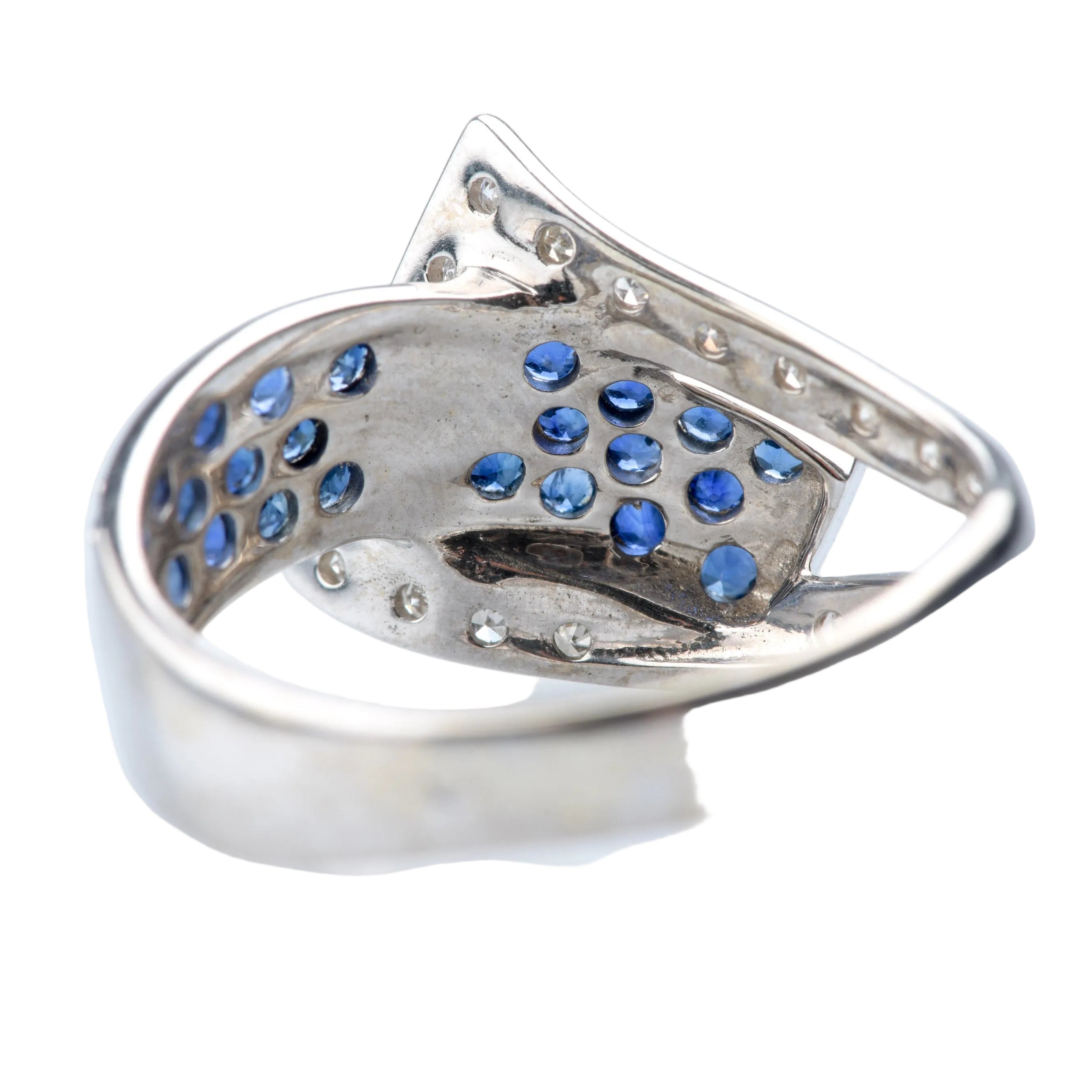 Bague Saphirs et diamants croisée en or jaune