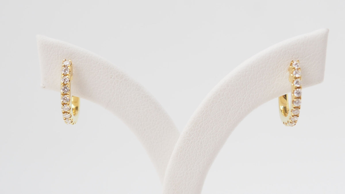 Boucles d'oreilles en or jaune et diamants
