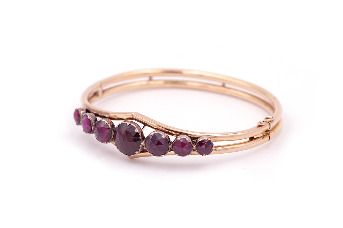 Bracelet jonc grenats de Perpignan en or