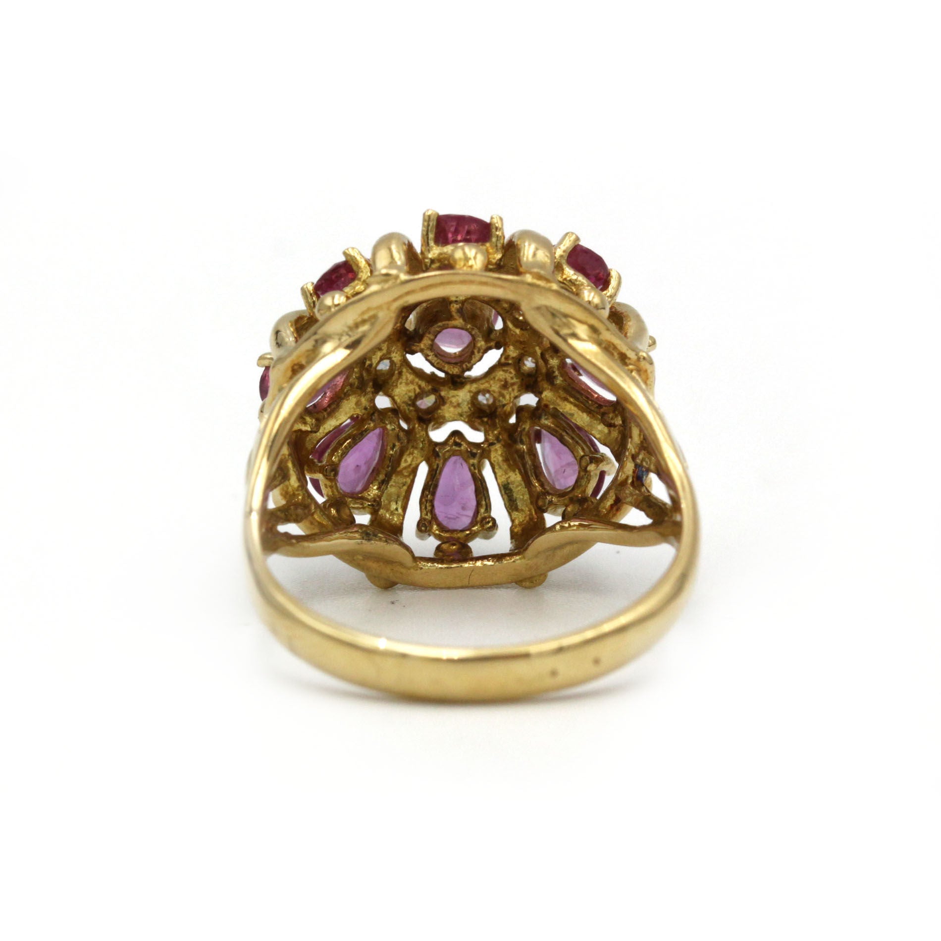 Bague - Or, saphirs rose et diamants