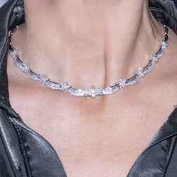 Collier THAYPER en or blanc avec diamants