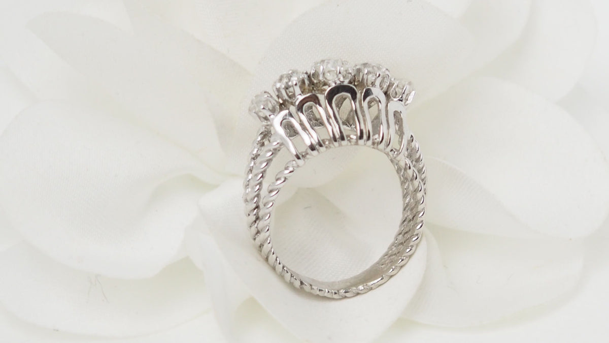 Bague Art Déco en or blanc et platine, diamants