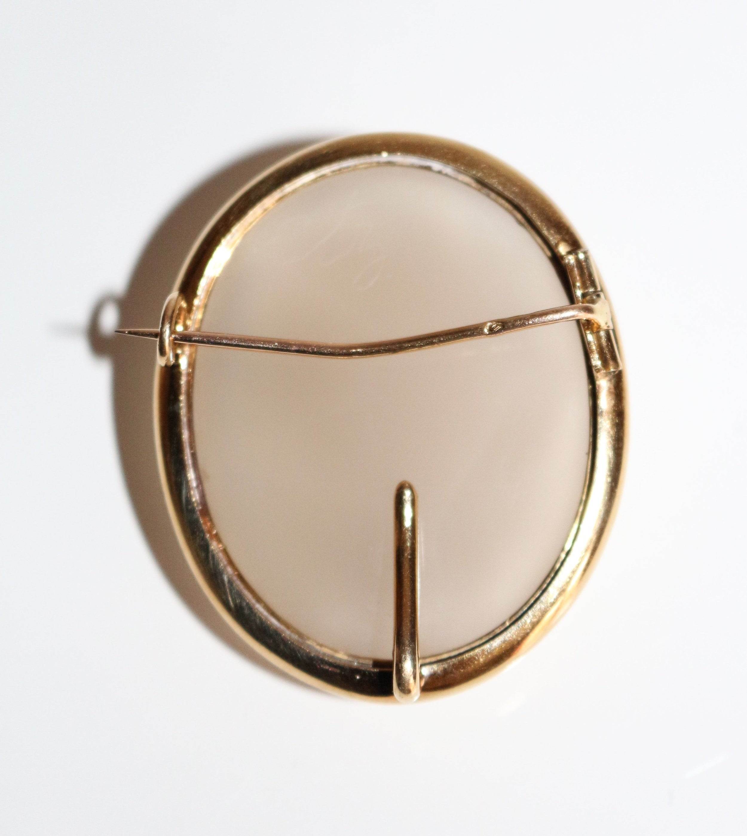 Broche camée sur agate Napoléon III