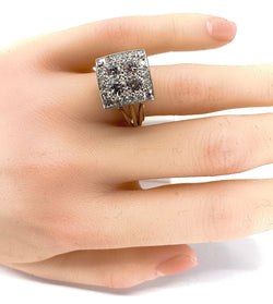 Ring in yellow gold, white gold and diamonds