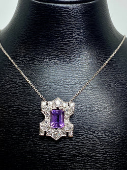 Pendentif en platine : améthyste et diamants